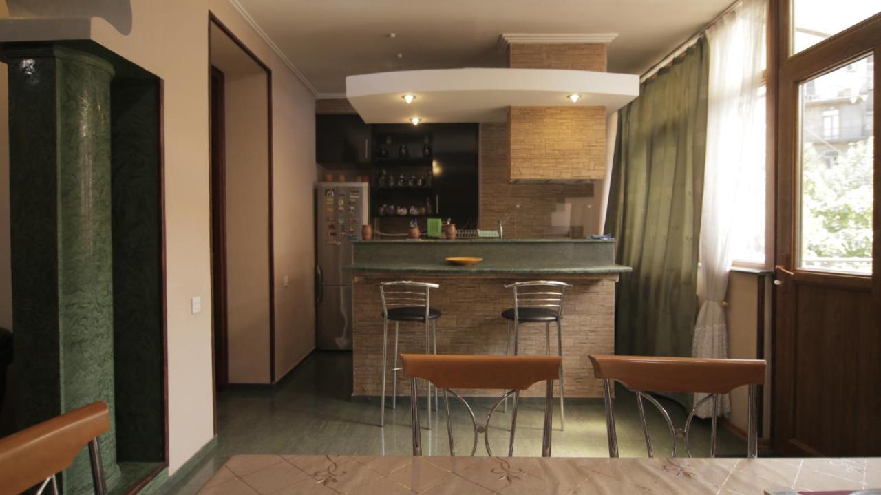 Apartment On Sanapiro Tiflis Dış mekan fotoğraf