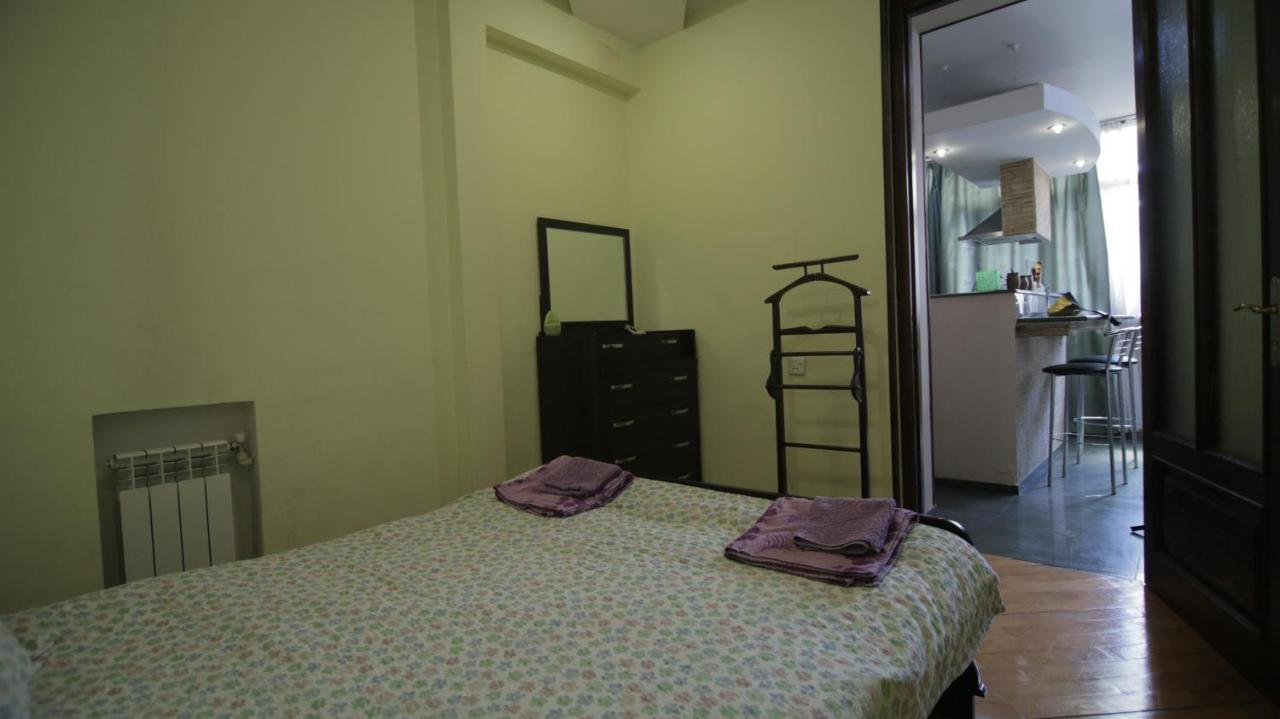 Apartment On Sanapiro Tiflis Dış mekan fotoğraf