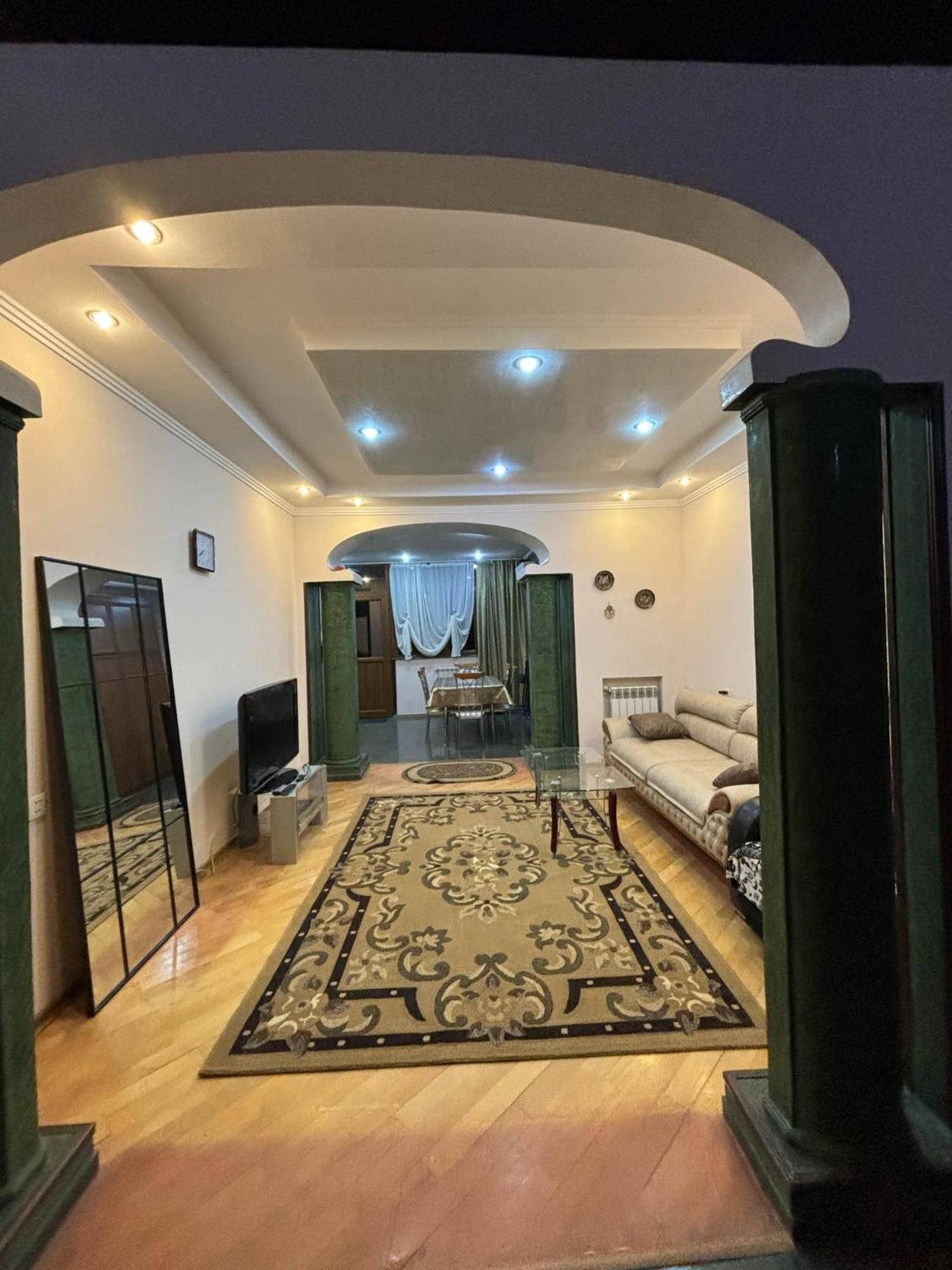 Apartment On Sanapiro Tiflis Dış mekan fotoğraf